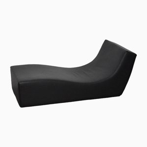 Chaise longue in pelle nera di Viccarbe, Spagna