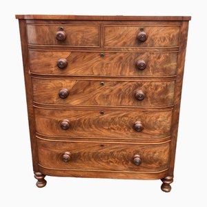 Large Victorian Mahohany Chest of Drawers