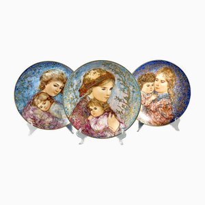 Mothers Day Limited Edition Collectible Plates by Edwin M. Knowles for Edna Hibel, 1986, Set of 3