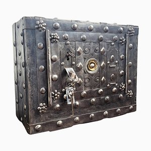 Caja fuerte o caja fuerte italiana de hierro forjado, siglo XVIII