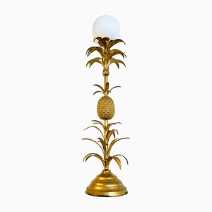 Lámpara de pie grande con piña de metal dorado, años 70
