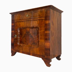 Biedermeier Sideboard aus Nussholz