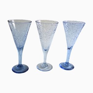 Copas de vino altas vintage hechas a mano en azul claro, firmadas de Sweden Mid