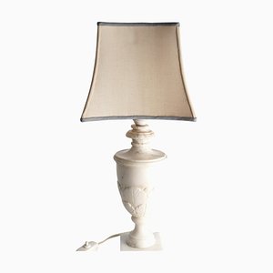Lámpara de mesa neoclásica florentina en blanco con relieve de hoja, Italia