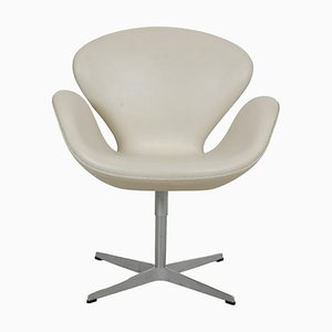 Tall Swan Chair in White Leather from Arne Jacobsen