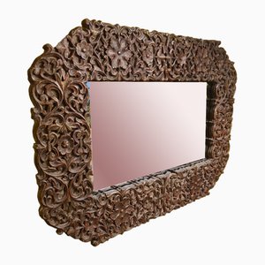 Espejo colonial grande de madera tallada