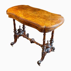 Table de Jeux Période Victorienne en Loupe de Noyer, 1870s