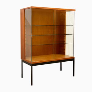 Mid-Century Vitrine aus Teak von Dieter Waeckerlin