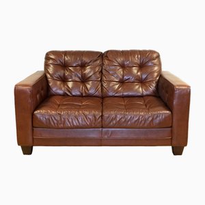 Divano Chesterfield a due posti in pelle marrone nello stile di Knoll