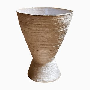 Beige Krater Vase aus Steingut von Elena Vasilantonaki