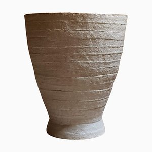 Beige Krater Vase aus Steingut von Elena Vasilantonaki