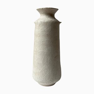 Weiße Alavastron Vase aus Steingut von Elena Vasilantonaki