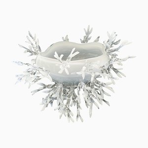 Vaso bianco a forma di cesto di Emilie Lemardeley
