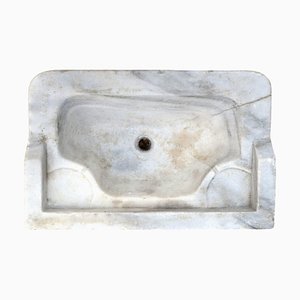 Lavabo de mármol del siglo XIX