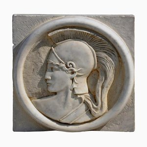 Bajorrelieve de Carrara blanco con motivo Pallade Atena, de principios del siglo XX