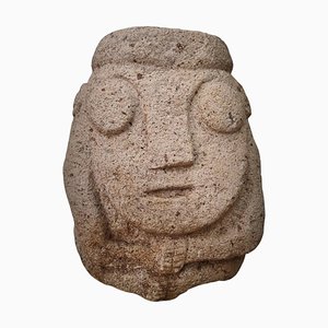 Artista peruviano, Scultura antropomorfa della cultura Recuay, 400 a.C.-400 d.C., pietra scolpita