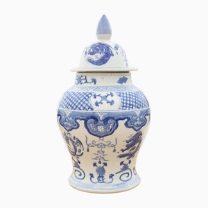 Pot de Gingembre Oriental Antique en Céramique Bleue et Blanche avec Couvercle, Chine, 1920s