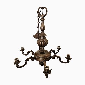 Lampadario antico in ottone con sei lampadine