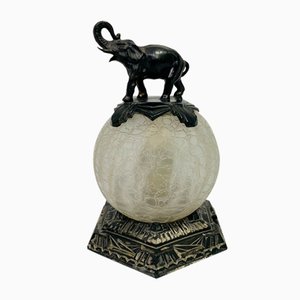 Lampada da tavolo Art Déco con sfera in vetro ed elefante, anni '30