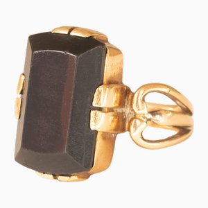 Anello antico in oro giallo 18k con onice, inizio XX secolo