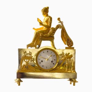 Pendule de Cheminée Empire avec Jeune Dame à la Lecture