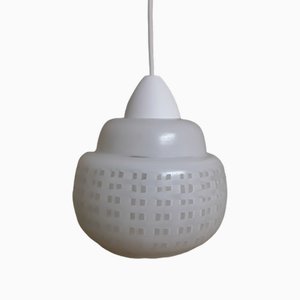 Lampada da soffitto piccola con paralume in vetro bianco decorato con montatura in plastica bianca, anni '70