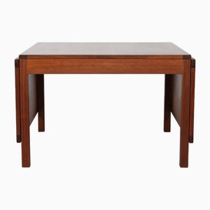 Børge Mogensen Extendable Coffee Table 5362 by Fredericia Furniture, Denmark. Made of American Walnut with 2 Drop-Down Leaves., 1970s