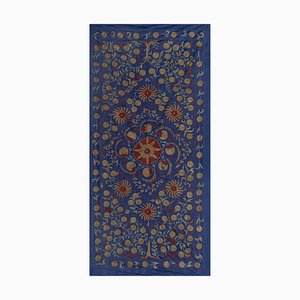Arazzo Suzani uzbeko in seta blu con decoro melograni