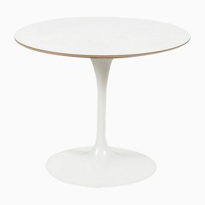 Mesa auxiliar vintage de Eero Saarinen