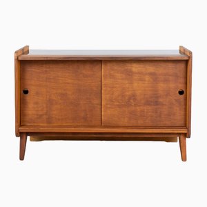 Credenza in noce con ante scorrevoli, anni '60