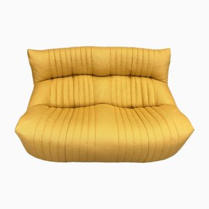 Gelbes Vintage Aralia Zwei-Sitzer Sofa von Ligne Roset, 1980er