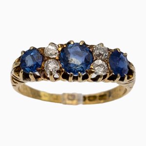 Mitte des 19. Jahrhunderts Ring mit Saphiren und Diamanten, Großbritannien