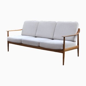 Mid-Century Sofa aus Nussholz von Knoll Antimott, 1960er