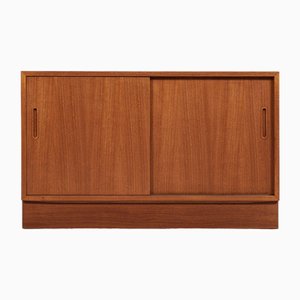 Credenza Mid-Century in teak con due ante scorrevoli attribuita a Hundevad, Danimarca, anni '60