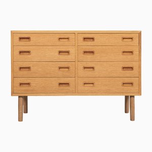 Mid-Century Danish Chest of Drawers in Oak from Hundevad, 1960s
