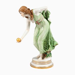 Figurine Art Nouveau Jeune Femme Joueur de Balle par Walter Schott, Meissen, 1910s