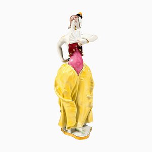 Figura de bailarina española con abanico y castañuelas atribuida a Paul Scheurich, Meissen, años 30