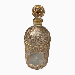 Botella de vidrio de perfume modelo Guerlain Paris con grabado