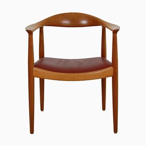 Fauteuil en Merisier et Cuir Rouge par Hans Wegner, 1990s