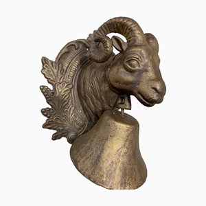 Escultura de carnero con campana, década de 1890, bronce