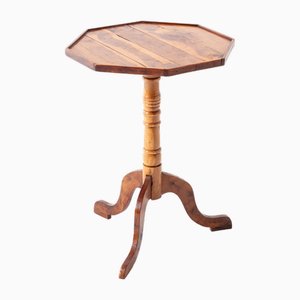 Early 19th Century Yew Tripod Table