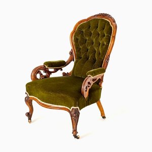 Victorian Parlour Armchair in Walnut