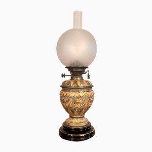 Lámpara de aceite Doulton Lambeth victoriana, década de 1860