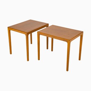 Tavolini Mid-Century in noce attribuiti a Bertil Fridhagen per Bodafors, Svezia, anni '60, set di 2