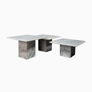 Tavolini da caffè ad incastro in marmo di Carrara, Italia, anni '60, set di 3