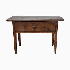 Consola / mesa auxiliar española rústica antigua de castaño, siglo XVIII