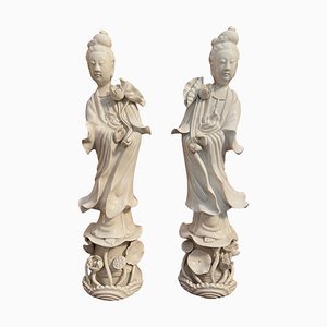 Statuetta di Guanyin, Cina, XIX secolo, ceramica, set di 2