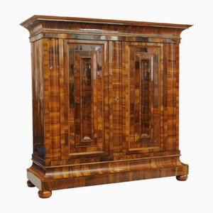 Antique Cabinet in Walnut, 1760