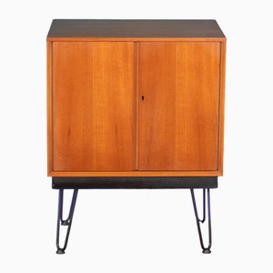 Mueble para discos con patas en forma de horquilla de teca, años 60