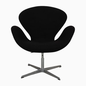 Silla Swan de tela Hallingdal negra de Arne Jacobsen, años 80